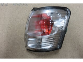CLIGNOTANT AVG HILUX 02-05