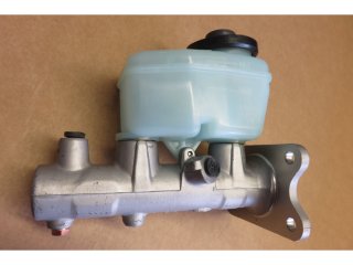 Maître cylindre de frein Land Cruiser HDJ80 avec ABS 08/1992 - 05/1994