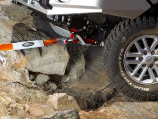 RECOVERY POINT HILUX 05ON