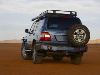 Support droit de roue de secours pour pare chocs arrière ARB Toyota HDJ100 VDJ200