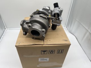 Turbocompresseur gauche géométrie variable Toyota VDJ200
