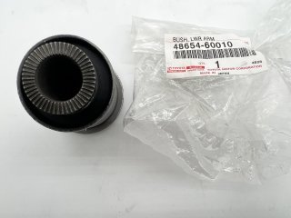 Silent bloc No2 triangle inférieur avant gauche ou droit Land Cruiser HDJ100