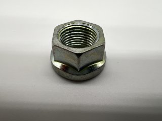 Ecrou Ø11mm pour boulon arbre transmission