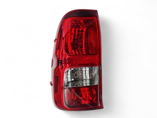 Feu arrière gauche Hilux Revo 2016+