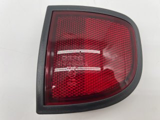 Catadioptre arrière droit Mitsubishi L200 KB4T 2004 à 2016