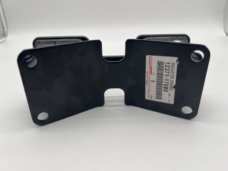 Silent bloc support moteur côté boite de vitesses manuelle HZJ7 1999+