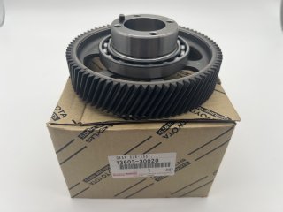 Pignon de pompe à injection dans carter de distribution KDJ12 166cv KDJ15 173cv 190cv