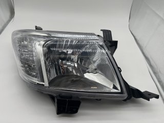 Optique avant droit Hilux Vigo 2012-2015 - Réglage manuel ou électrique