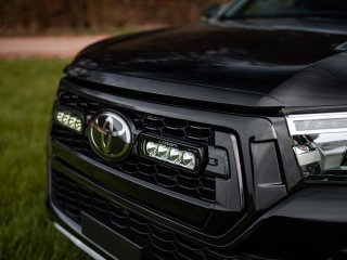 Kit intégration calandre Lazer Triple-R pour Toyota Hilux Revo 2019-2020