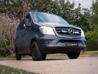 Kit intégration calandre Lazer Mercedes Sprinter (2013-2017) - Triple-R 750 Beacon