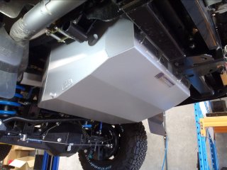 Réservoir de remplacement LRA 180L Toyota Land Cruiser VDJ76