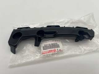 Support guide de pare chocs avant gauche Hilux Vigo 2012-2015