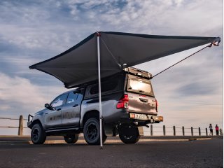 Auvent Aluc-Cab autoportant en aluminium 180° côté gauche