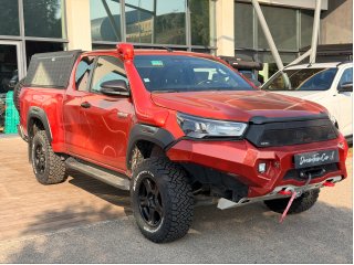TOYOTA HILUX INVINCIBLE 2.8L DIESEL Préparé