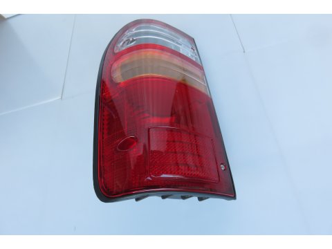 FEU ARG HILUX 02-05