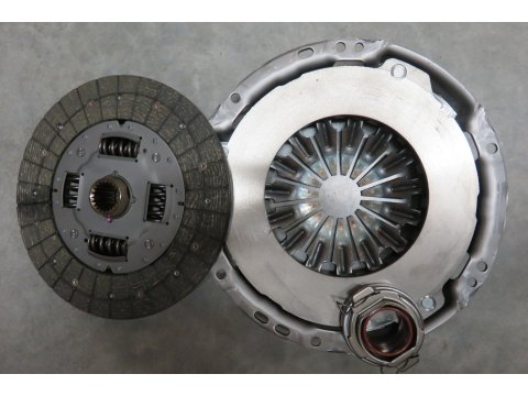 Kit embrayage Hilux LN165/70 2.4TD 1997-2001