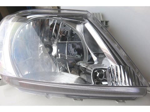 Optique de phare avant droit Hilux 2009-2011