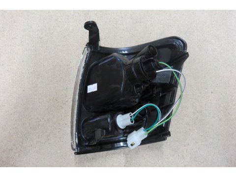 CLIGNOTANT AVD HILUX 02-05