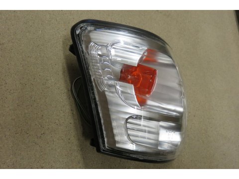 CLIGNOTANT AVD HILUX 02-05