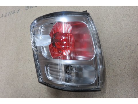 CLIGNOTANT AVD HILUX 02-05