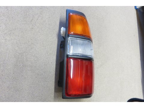 Feu aile arrière droit KZJ9 - Jaune blanc rouge