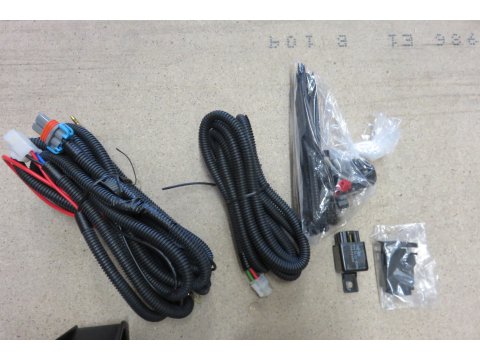 KIT ANTIBROUILLARDS HILUX 05-08
