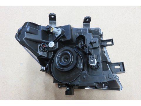 Optique avant gauche Nissan Navara D40 et Pathfinder 2005-2010