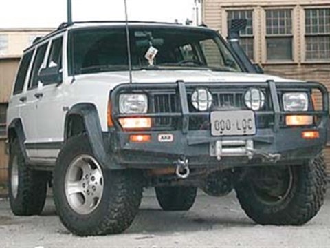 Pare chocs Winch Bar Cherokee XJ 94-97