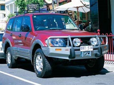 Pare chocs Winch Bar Pajero III DID avant 03