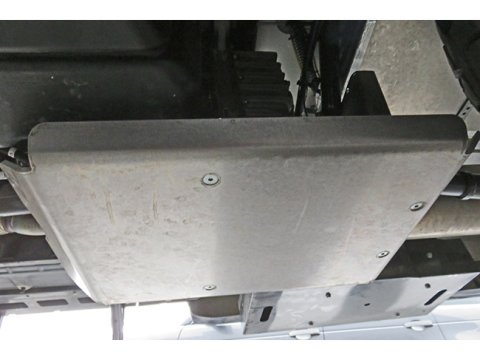 Ski de protection boîte de transfert en aluminium de 8mm pour Iveco Daily 4x4 07/2014-10/2019 N4-Offroad