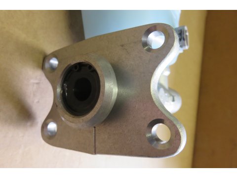 Maître cylindre de frein HDJ80 sans ABS 08/90-05/94