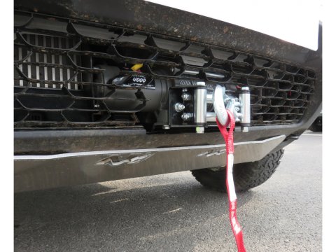 Platine treuil intégrée pare-chocs d'origine Dacia Duster I et II