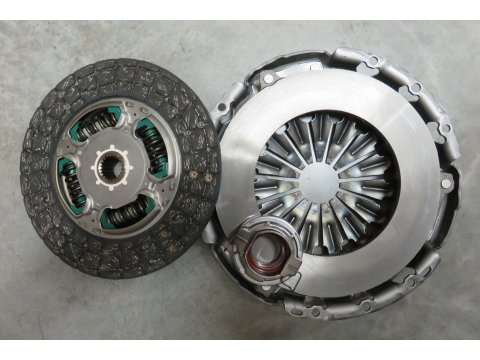 Kit embrayage Aisin Ø260mm Land Cruiser KZJ7 et KZJ9 avant 06/1998