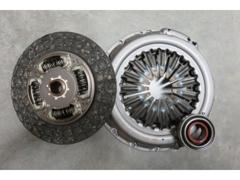 Kit embrayage Aisin Ø260mm Land Cruiser KZJ9 06/1998+ et Hilux Vigo
