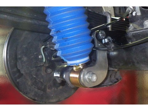 Kit de renforts d'ancrages inférieur d'amortisseurs arrière pour Toyota Hilux Vigo N4-Offroad