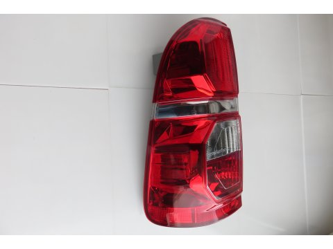 Feux arrière gauche Hilux Vigo 2012-2015