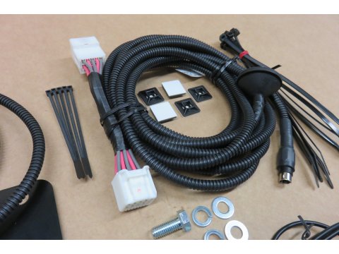 Relocalisation de camera de recul Kaymar Toyota VDJ200