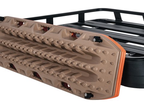 Support de plaque à sable Maxtrax fixation latérale sur galerie Pioneer Rhino Rack