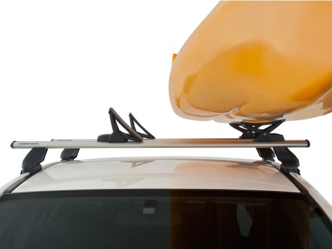 Kit porte kayak sur barre de toit et galerie avec chargement latéral de Rhino Rack