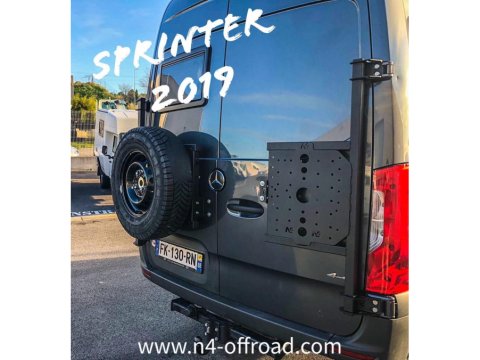 Porte roue sur porte arrière gauche Sprinter III après 2018 INOX N4-Offroad