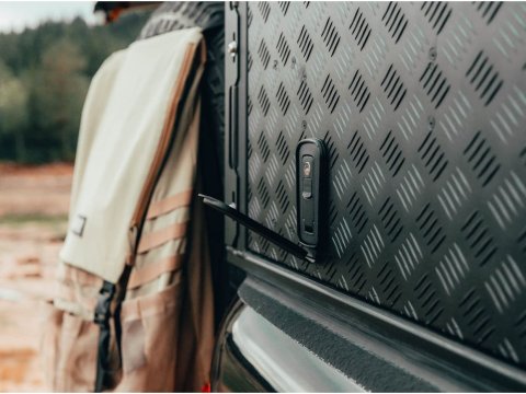 Couvercle de protection pour serrure de hard top Alu-Cab