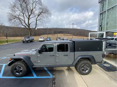 Hardtop Explorer noir lisse Jeep Gladiator 2019+ double cabine Alu-Cab