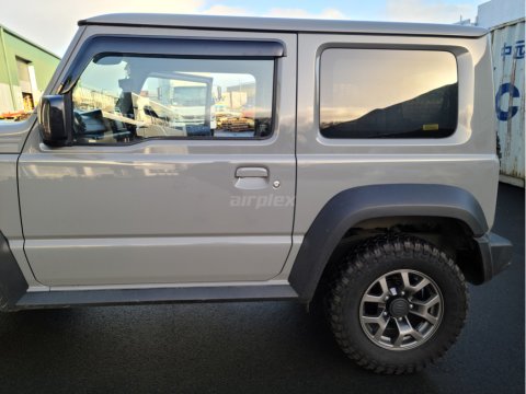 Jeu 2 déflecteurs de vitre avant Jimny après 2018 - montage collé