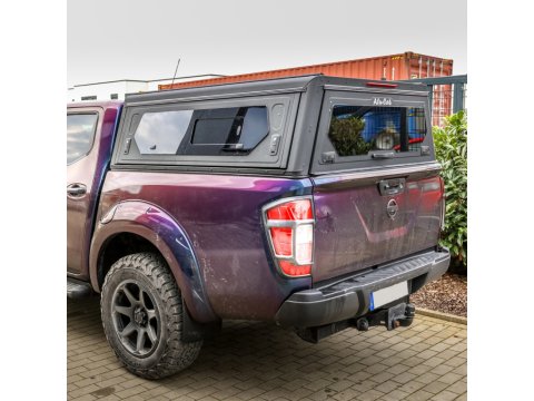 Hardtop Contour noir/ lisse avec fenêtre latérale pour Nissan Navara NP300 EU 2015+ double cabine Alu-Cab