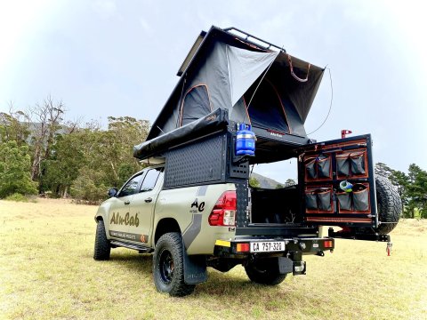 Sacs en toile coté porte hardtop camper Alu-Cab