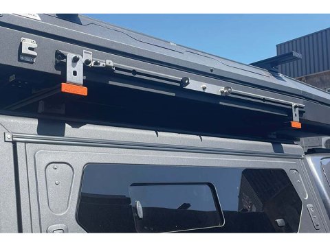 Embout orange droit de barre de toit Alu-Cab