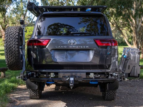 Pare Choc Arrière Kaymar avec radar Toyota Land Cruiser 300