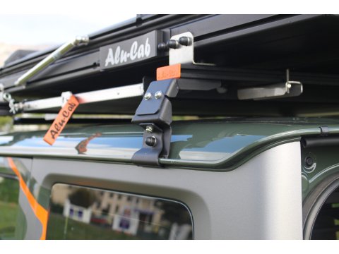 Supports de gouttière pour barres de toit transversales Alu-Cab