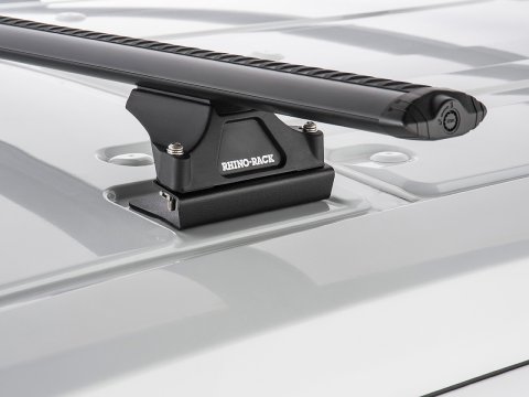 Kit 2 barres de toit noire 1800mm Vortex avec pieds RLTP Ford Transit 2014-