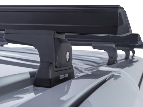 Kit 4 barres de toit noire 1650mm Heavy Duty avec pieds RLT600 Renault Trafic X82 2015-